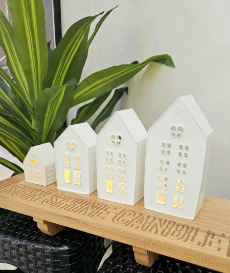 طقم بيوت الإنارة