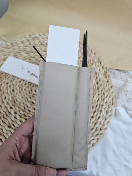 مبخرة رخام مع غطاء جلد