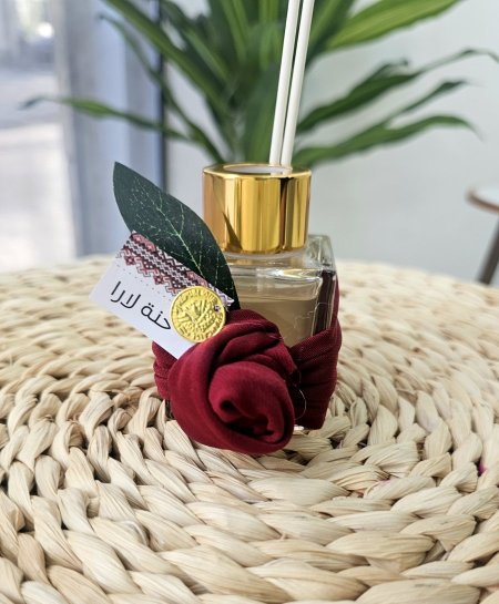 معطر جو بتغليفة حنة